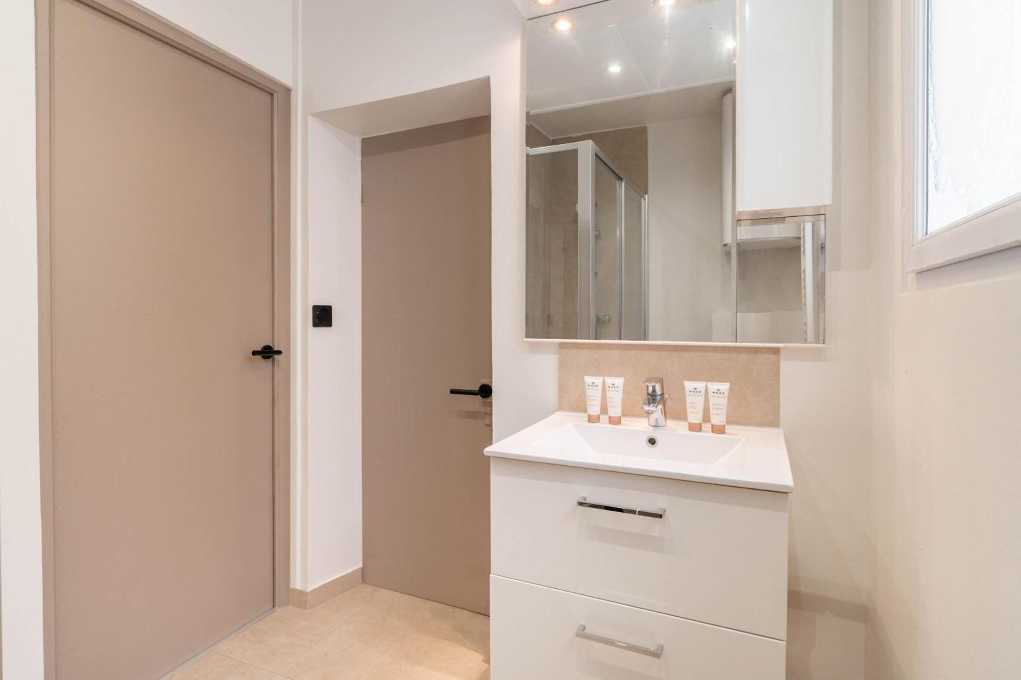 Family Apartment In Paris Ngoại thất bức ảnh